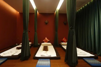 广州荔湾泰式按摩的被动瑜伽：当身体被折叠成诗